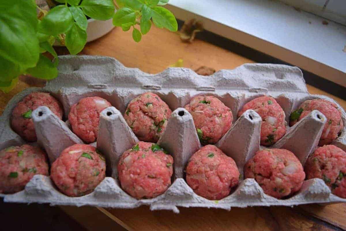 Meatballs Baked In Egg Carton Season Thyme