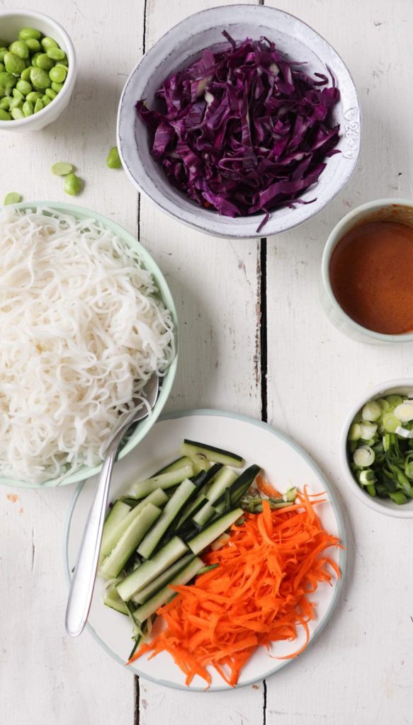 cold thai noodle salad ingredients