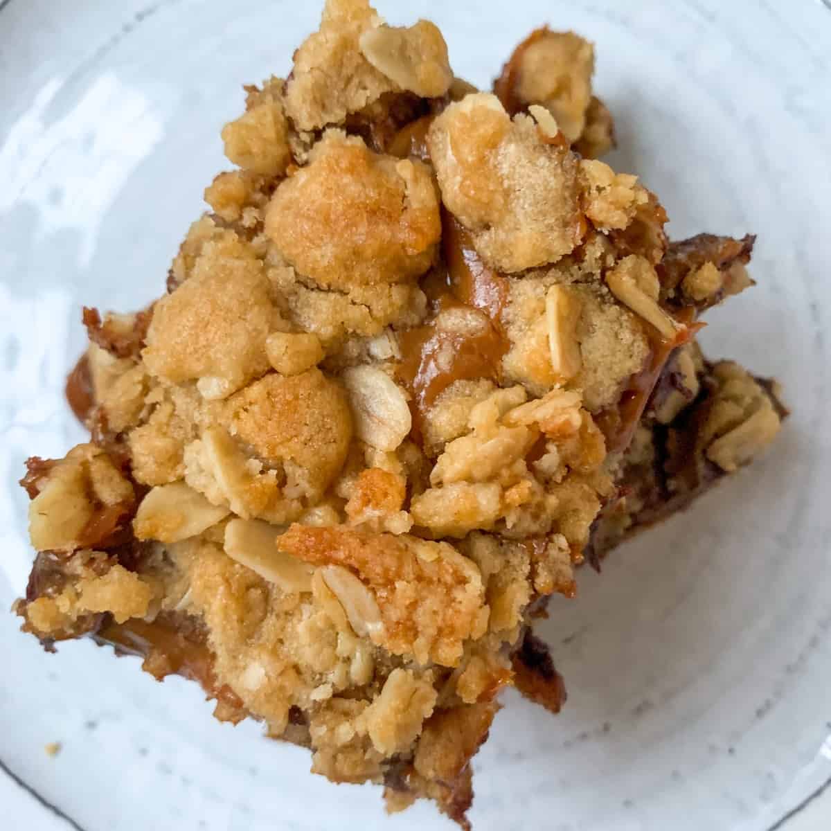 Caramelitas (Oatmeal, Chocolate, and Caramel Gooey Bar Cookies)-image