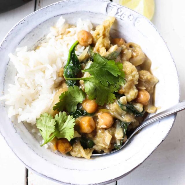 Cauliflower and Chickpea Green Curry Season & Thyme