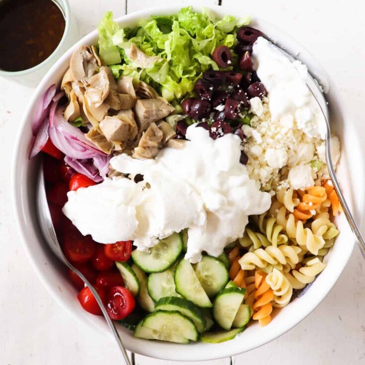 greek pasta salad featured