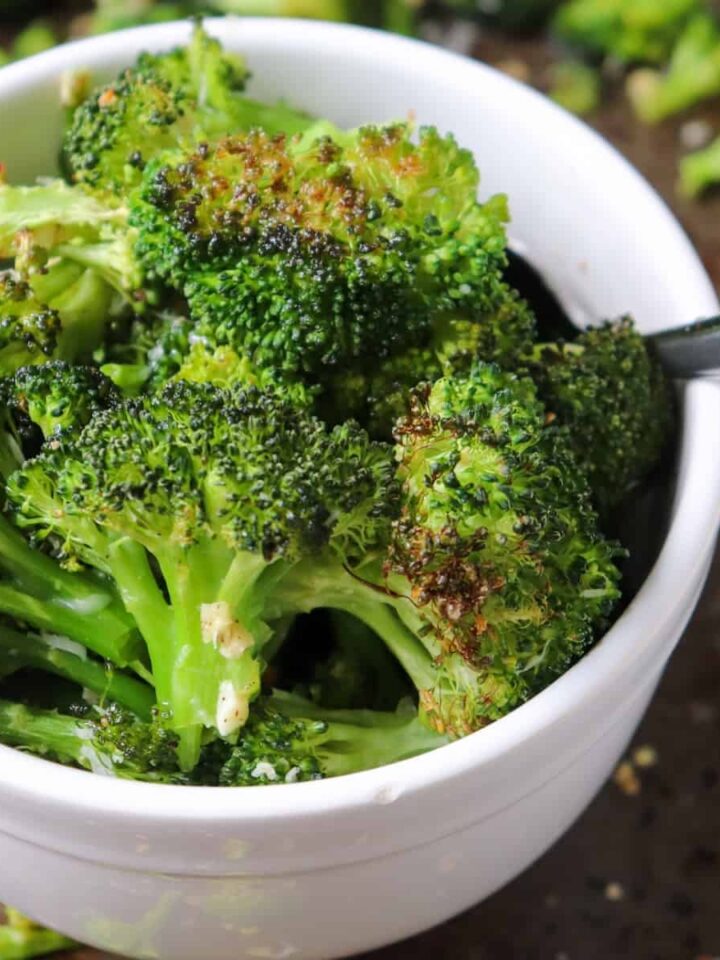 roasted broccoli featured