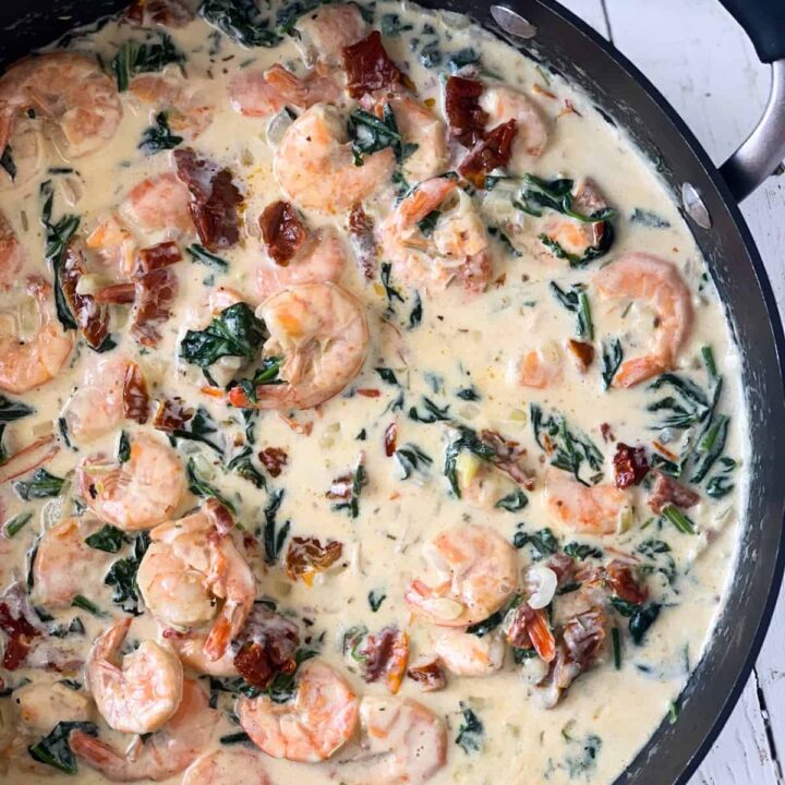 Tuscan Shrimp (Creamy Shrimp with Spinach and Sun-dried Tomatoes
