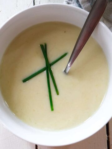 finished potato leek soup topped with chives.