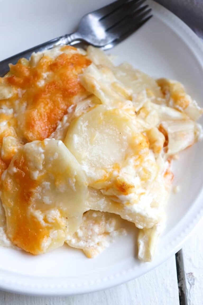 Cheesy Leeks and Potatoes Au Gratin Season & Thyme