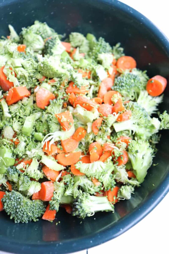 bowl of chopped carrots and broccoli