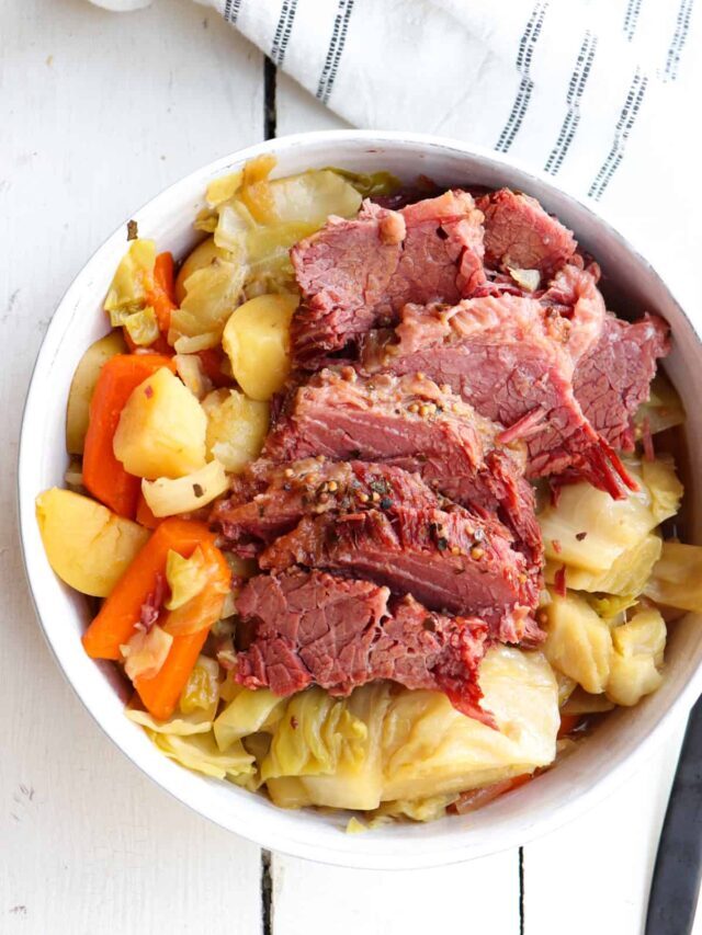 Instant Pot Corned Beef and Cabbage