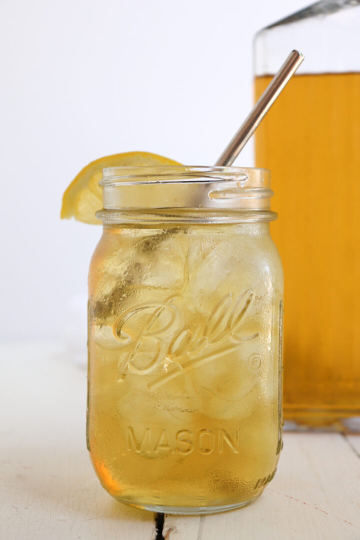 How to Make Sun Tea - Season & Thyme