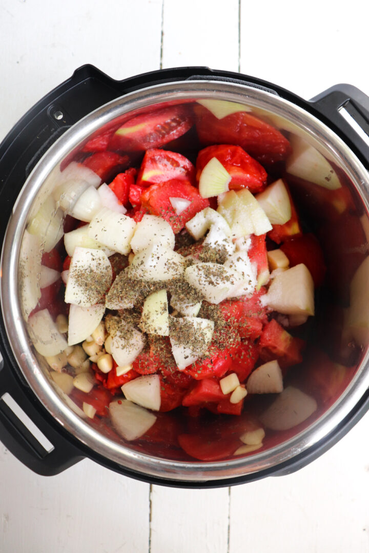 Instant Pot Tomato Sauce (with fresh tomatoes) - Season & Thyme