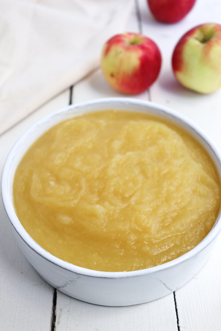 Homemade Unsweetened Applesauce (no sugar added) Season & Thyme