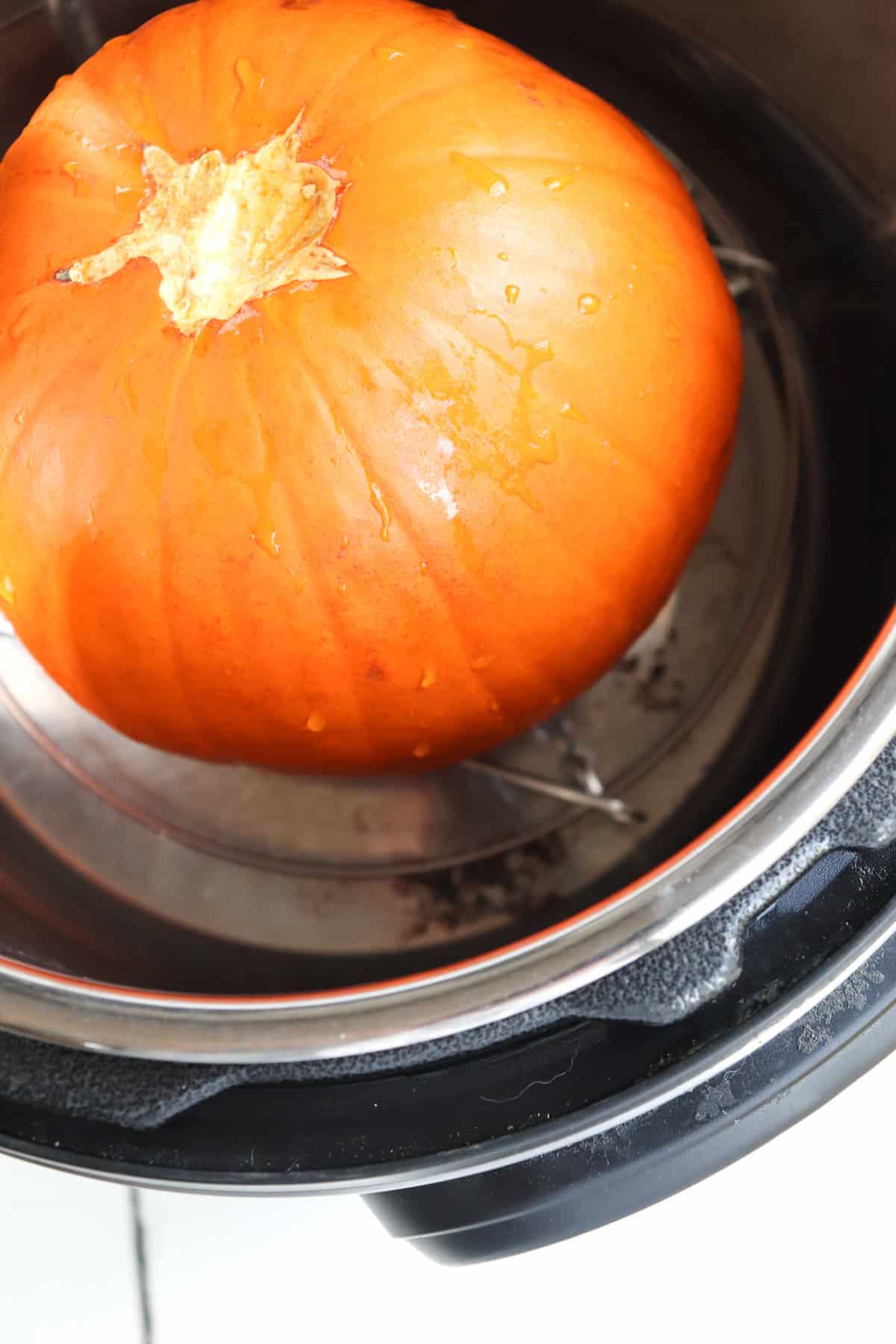 whole sugar pumpkin in instant pot.