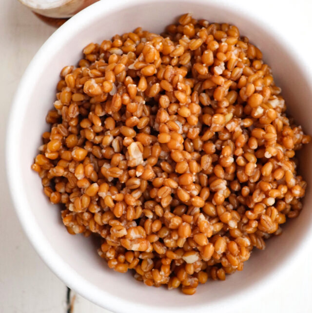 Instant Pot Wheat Berries Season & Thyme