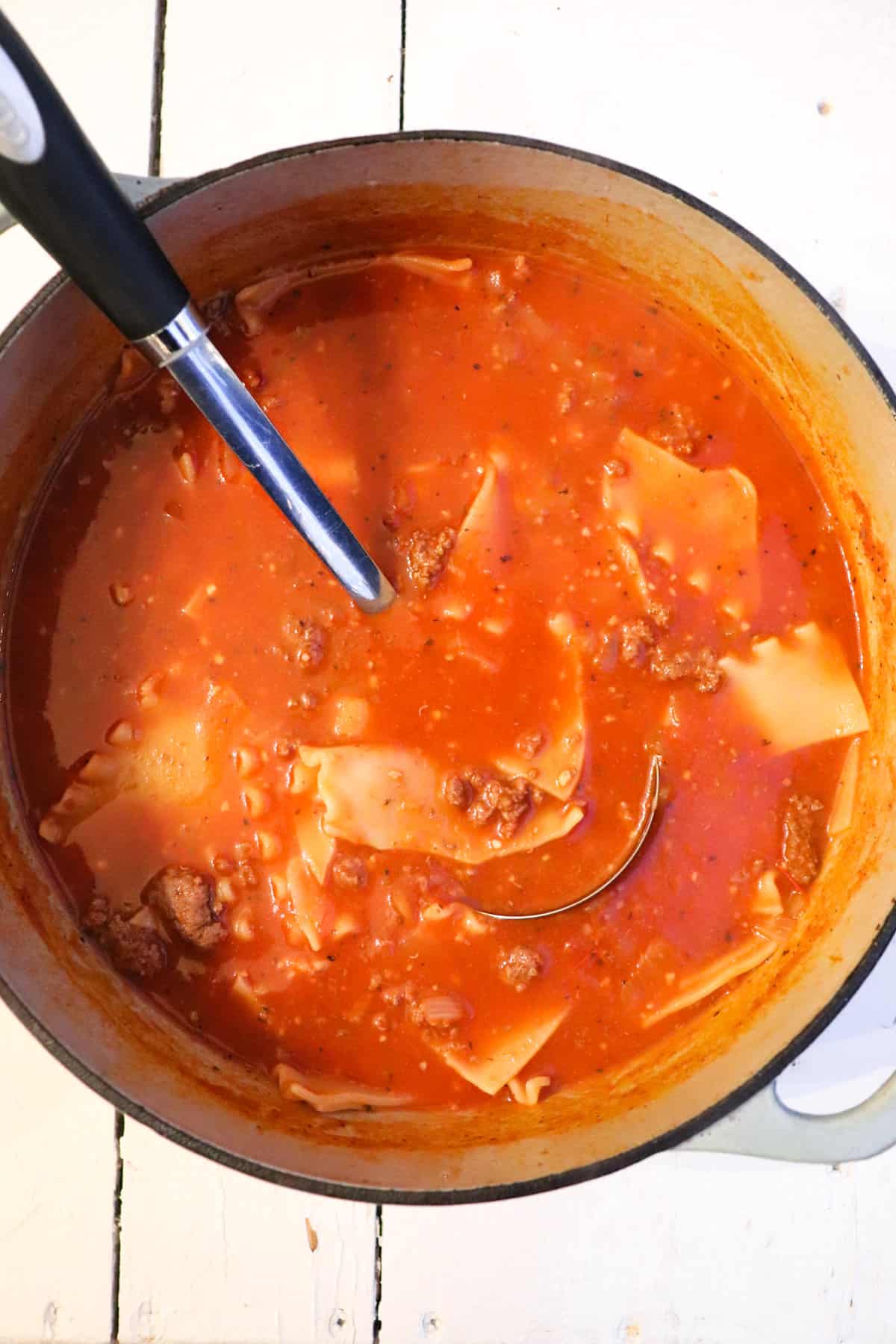 pot of lazy lasagna soup.