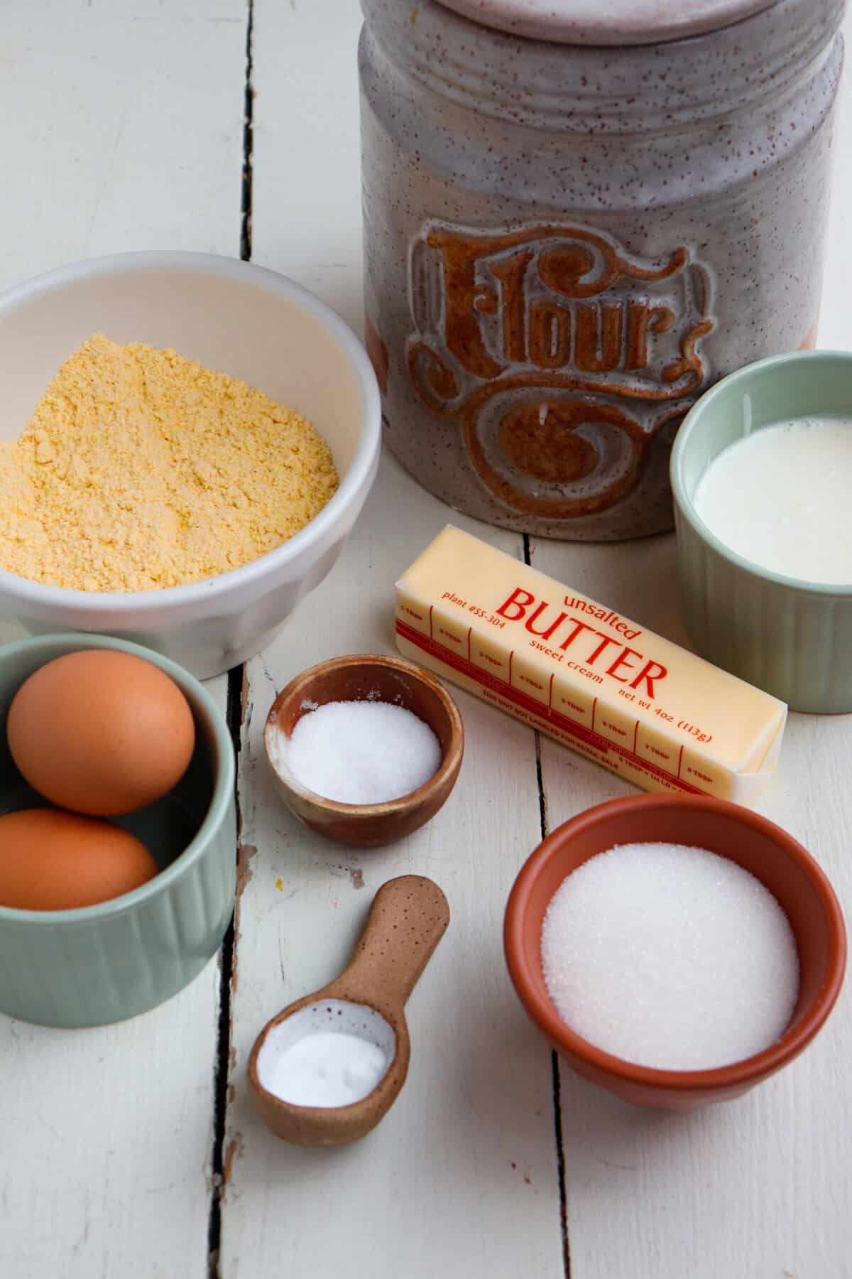 ingredients for sour cream cornbread.