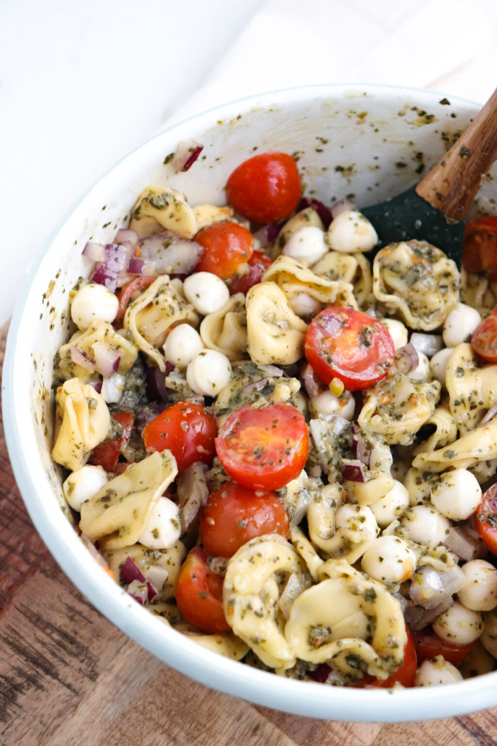 Pesto Tortellini Pasta Salad - Season & Thyme