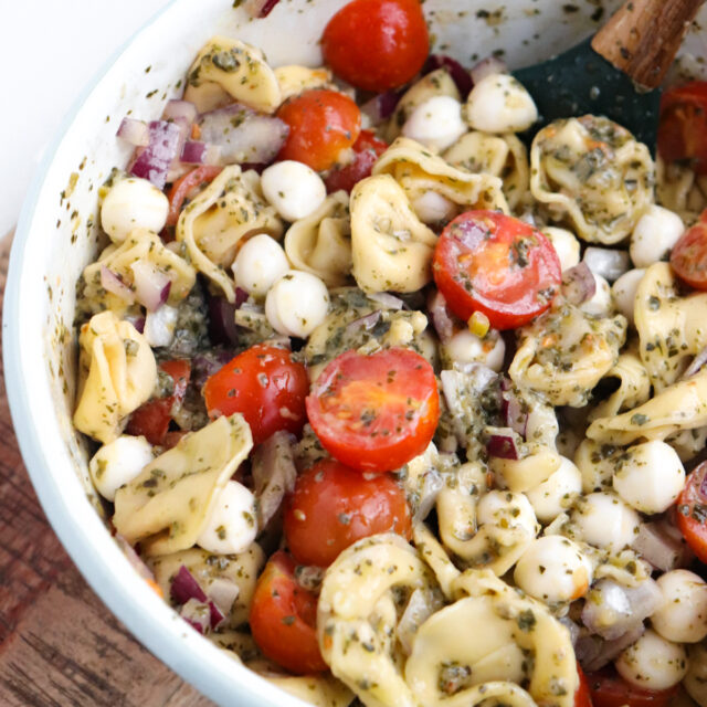 Pesto Tortellini Pasta Salad - Season & Thyme