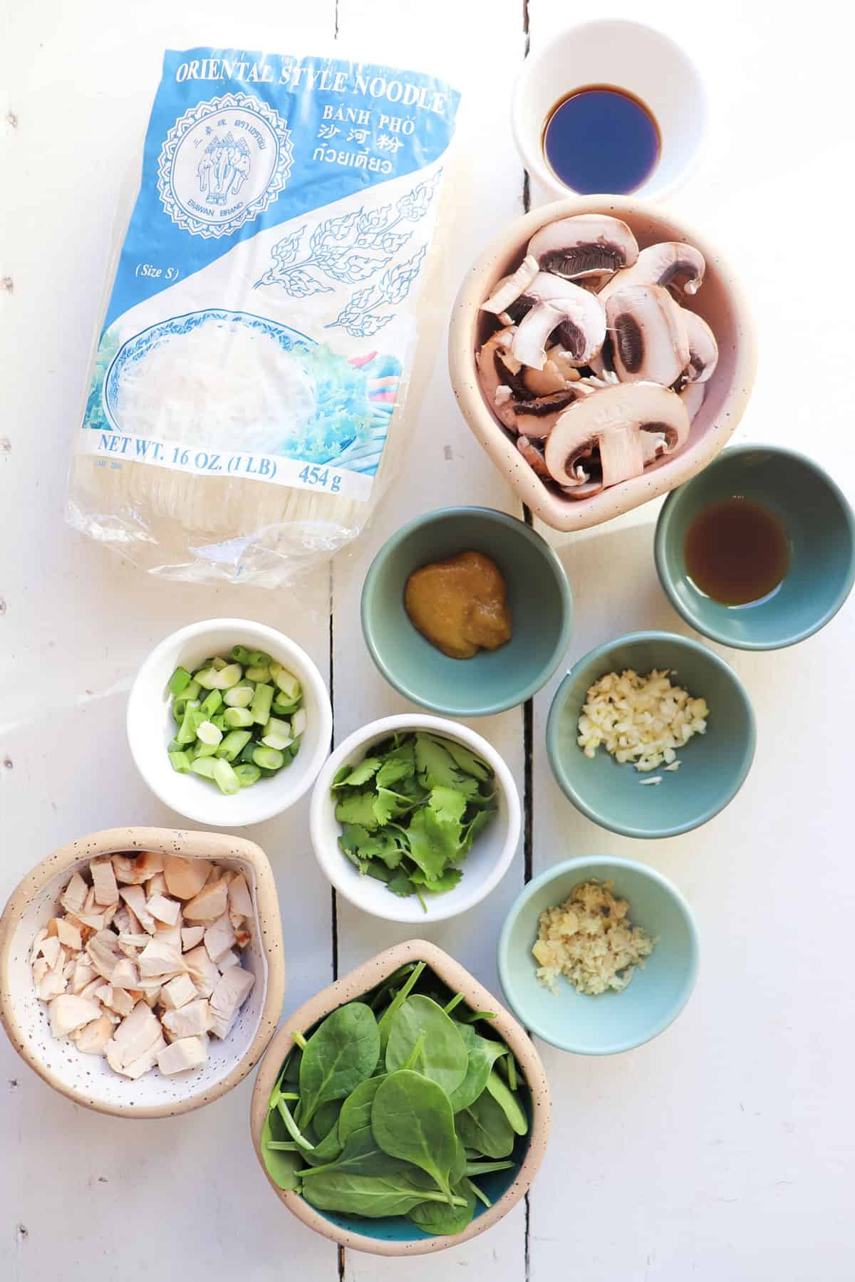 ingredients for mason jar noodle cup.