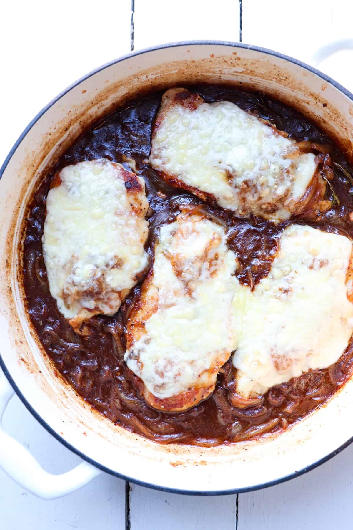 finished french onion soup chicken after the cheese has melted.