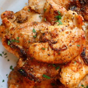 featured image for boneless chicken thighs.