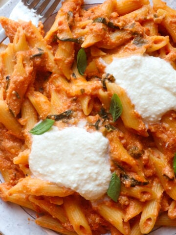cheesecake factory four cheese pasta featured image.