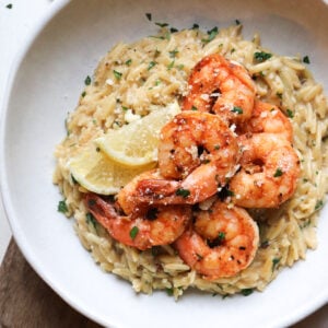 featured image of shrimp orzo pasta in bowl.
